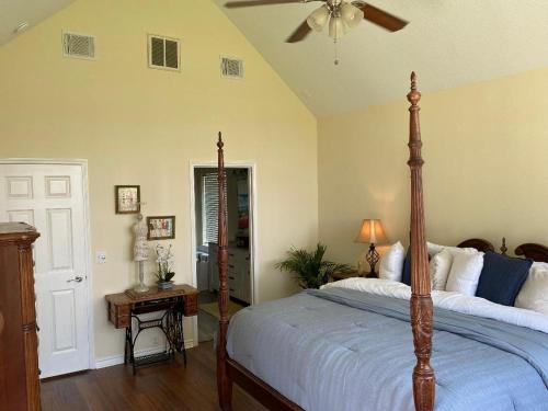 Wiley House Bed and Breakfast in Humble, USA