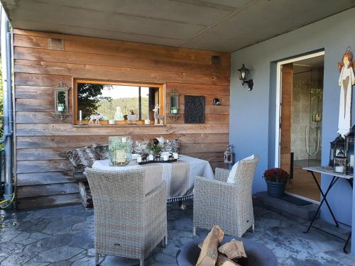 Létesítmények, Romantic and Cosy Studio with Lake View in Meerfeld Eifel Region in Meerfeld