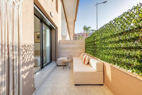 Duplex Design, Terrasse résidence Menara garden - Tap to explore photos