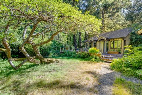 Enchanting Arch Cape Retreat with Hot Tub, Fireplace