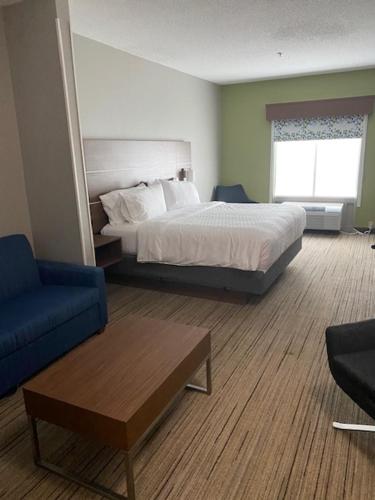 Holiday Inn Express & Suites - Enterprise, an IHG Hotel