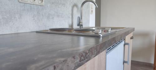 Kitchen, Helis Gastezimmer in Loipersdorf