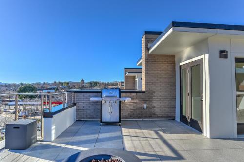 11 Bauhaus Townhome in Asheville, USA