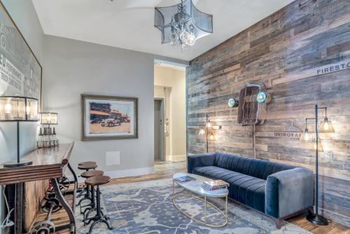 Absolutely Amazing Downtown Condo in Asheville, USA