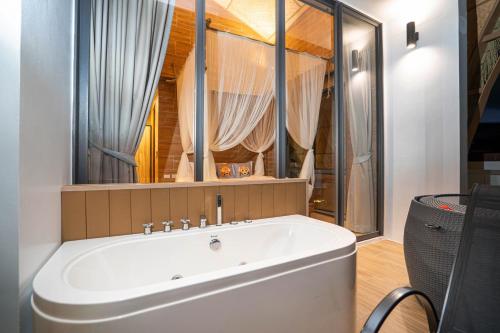 Three Monkeys Villas