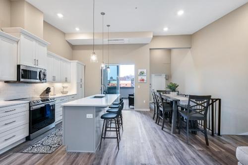 Immaculate South Slope Townhome Unit 96 in Asheville, USA