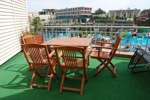 Terraza/balcón, AF HOTEL AQUAPARK in Novxanı