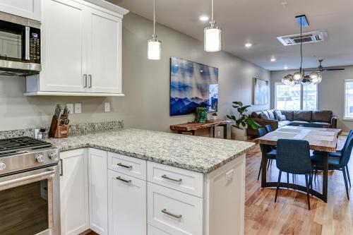 239 South Slope Beauty in Asheville, USA