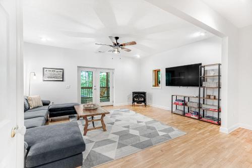 Laurel Haven Hideaway in Fairview, USA