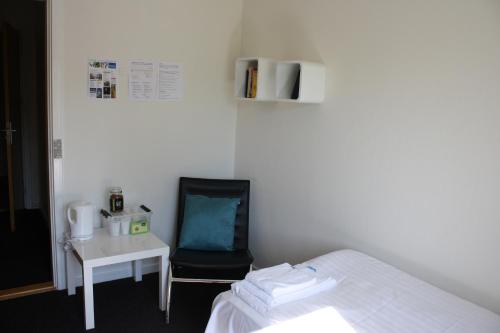 Emmaus Hostel Room Type - Twin Room