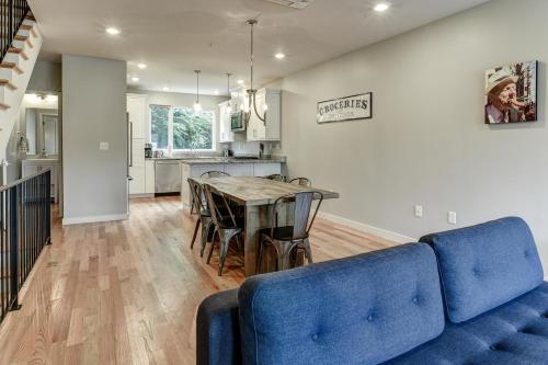 Short Coxe Avenue Townhome 235 in Asheville, USA