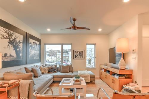 Modern Serenity and Luxurious Finishes in Asheville, USA