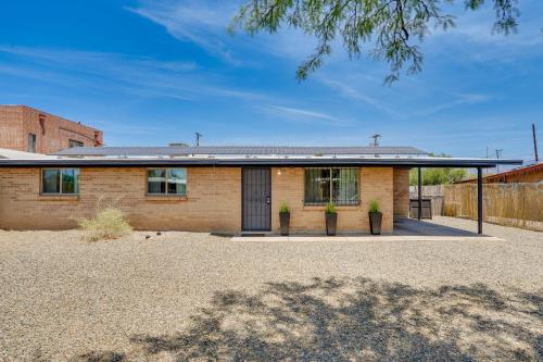 Tucson Vacation Rental with Fire Pit Near Downtown!