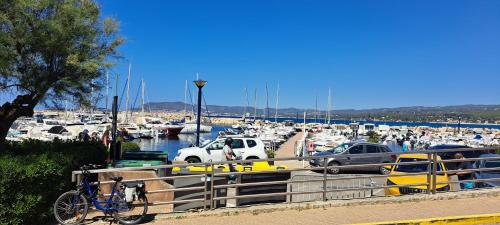 Moun Casteou Port de la Madrague St Cyr sur mer gîte à louer La Madrague