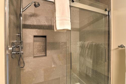 45 Asheland Avenue Unit 501 in Asheville, USA