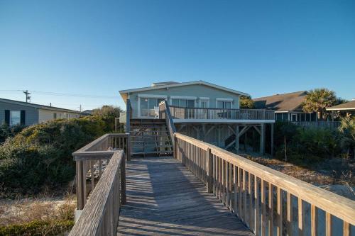 Done Diggin An Oceanfront Oasis – khách sạn tại Đảo Pawleys(SC)