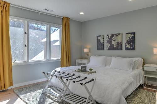 503 Webb Cove Rd in Asheville, USA