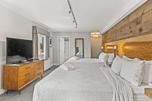 Deluxe Double Room image 5