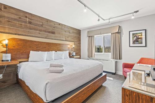 King Room image 4
