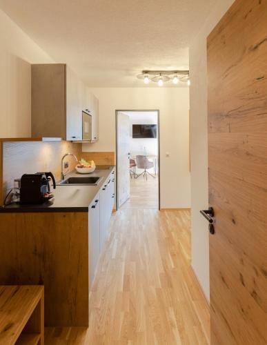 廚房, Appartements SonnAlm in 柏瓦格