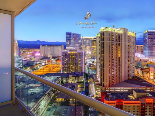 Amalz Two Bedroom Three Bathroom Balcony Suites at Mgm Signature !, Las Vegas (photo 6)