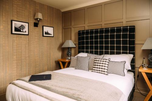 The Assheton Arms The Assheton Arms