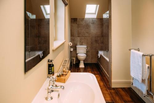 The Assheton Arms The Assheton Arms