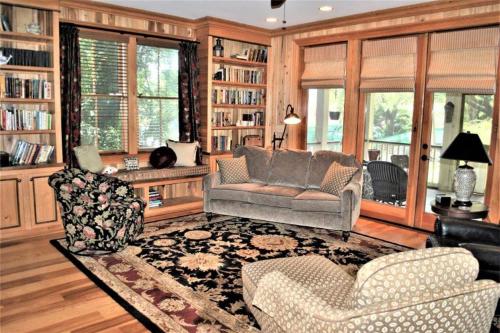 Good Wood 3BR Walking distance to restaurants and shops along the waterfront of Winyah Bay