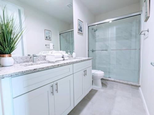 Brand New 3 Suites 5 min to Disney in Orlando, USA