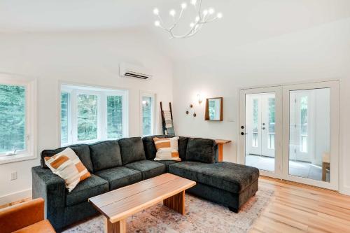 Fully Remodeled Saugerties Retreat on 7 Acres! in Saugerties, USA