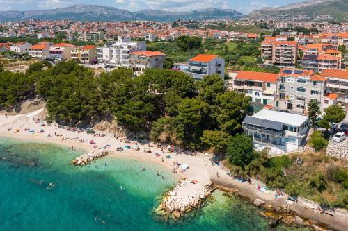 Solar Beach Inn - image 8