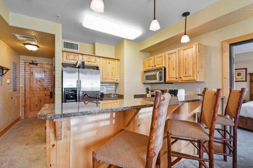 Silverado Lodge Park City - Canyons Village - image 6
