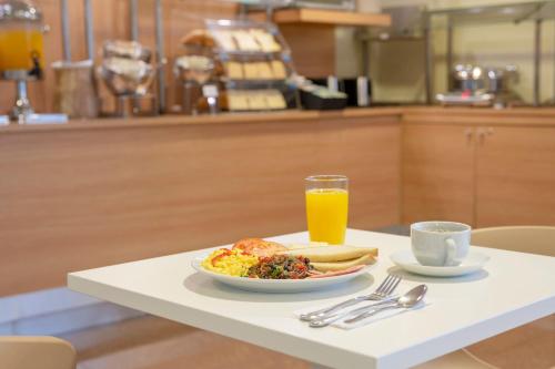 Food and beverages, City Express by Marriott San Jose Costa Rica in Heredia