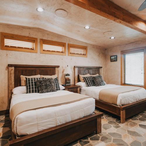 482625324 Cougar Ridge