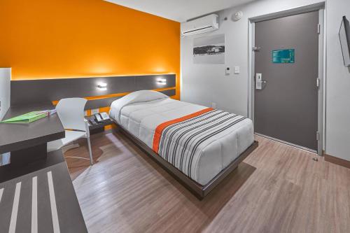 1 twin bed