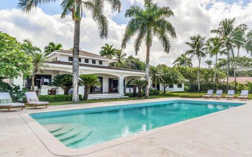 Sunny Vacation Villa No 53