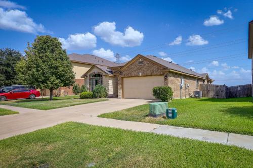 Family-Friendly Killeen Home with Covered Patio!