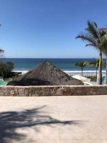 Luxury Modern Punta Mita Condo 3 bdrm, sleeps 8 with Golf access in Villela