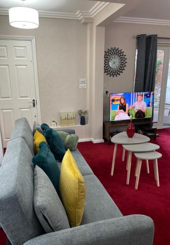 Luxurious and Elegant Homestay in Kent - Apartment - Wrotham
