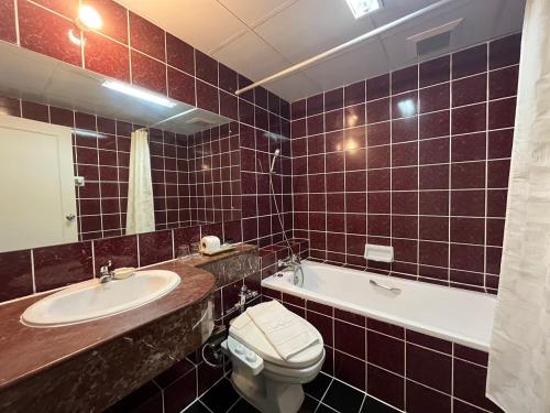 Business One-Bedroom Suite image 6