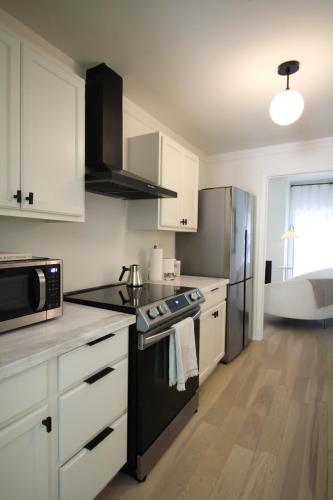 MrNomad Boutique Hotel Parisian Townhouse in Оак Лаун