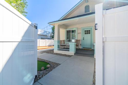 Reno Oasis: Stylish 1-Bedroom Escape - image 3