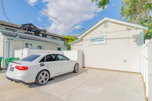 Reno Oasis: Stylish 1-Bedroom Escape - image 7