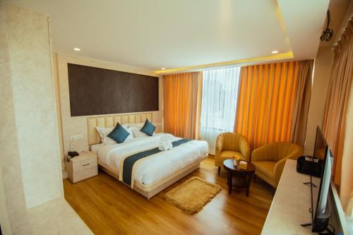 room detail thumbnail 0