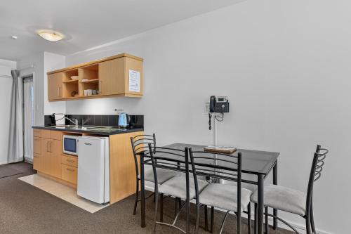 Two-Bedroom Apartment image 2