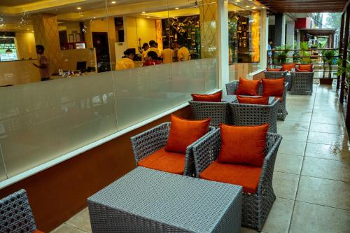 Hotel Black Diamond - Transit Point Inside Airport - image 2