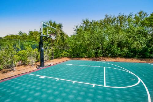 Carillon Beach Resort Inn by Wyndham Vacation Rentals – Panama City Beach, FL