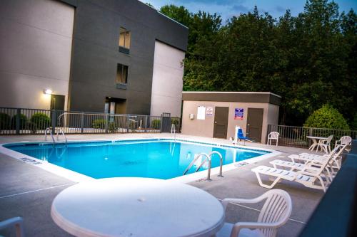Quality Inn Fayetteville I-95 - image 12