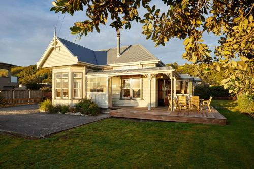 Kaikoura Beachfront Villa