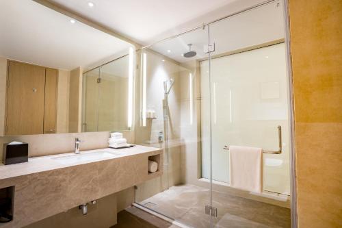 Standard Room image 2